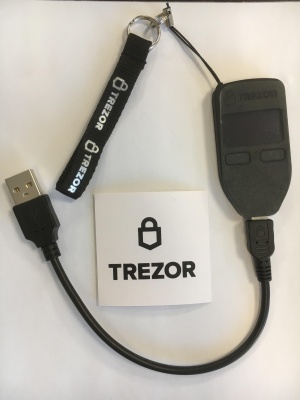 Аппаратный кошелёк TREZOR