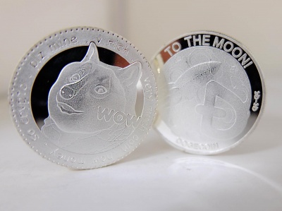 Сувенирная монета Doge - серебро